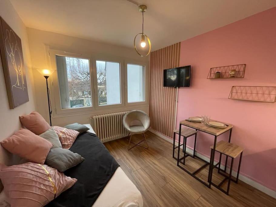 Apartment Rose, Proche Centre Caen